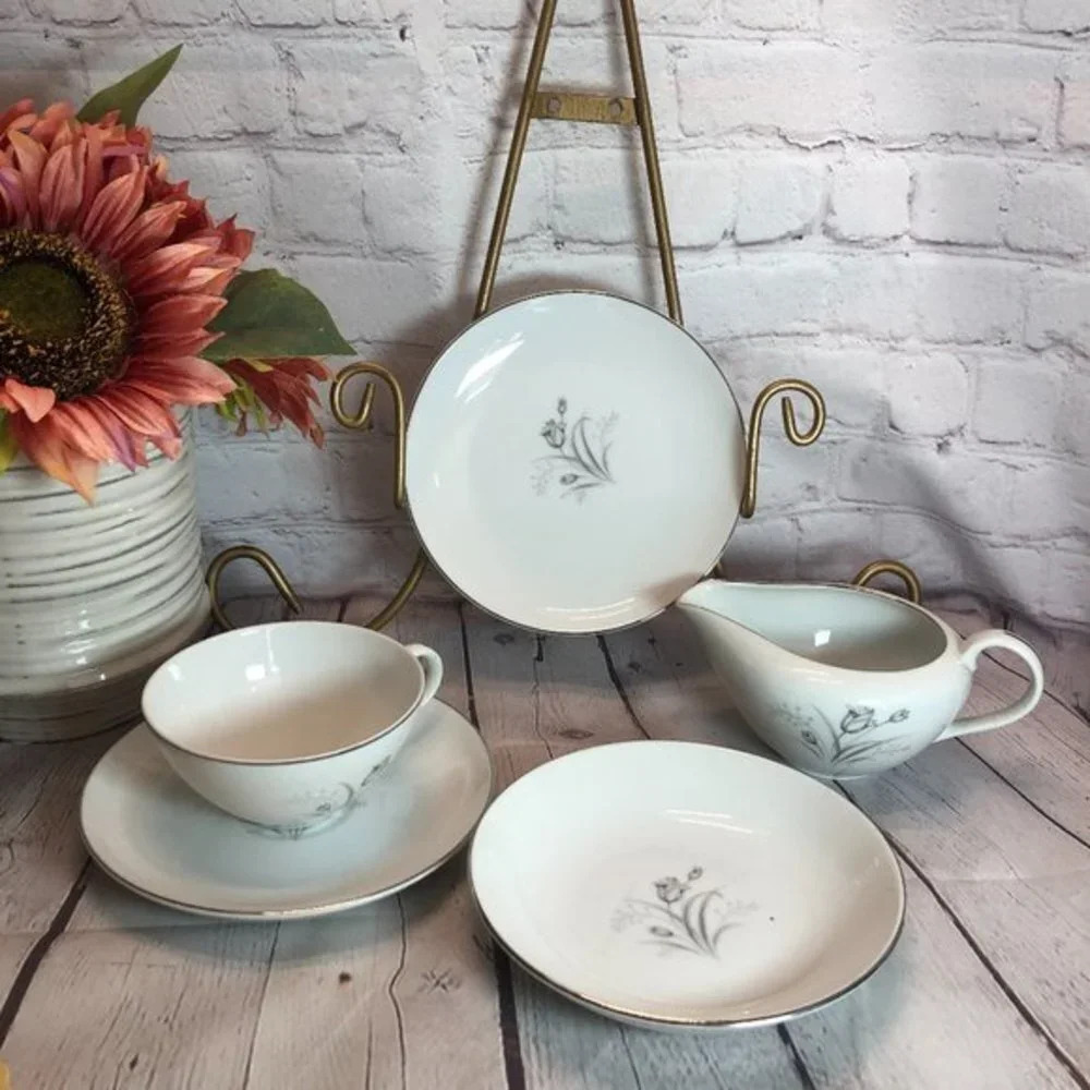 vintage fine china Creative Royal Elegance dinnerware made in Japan
